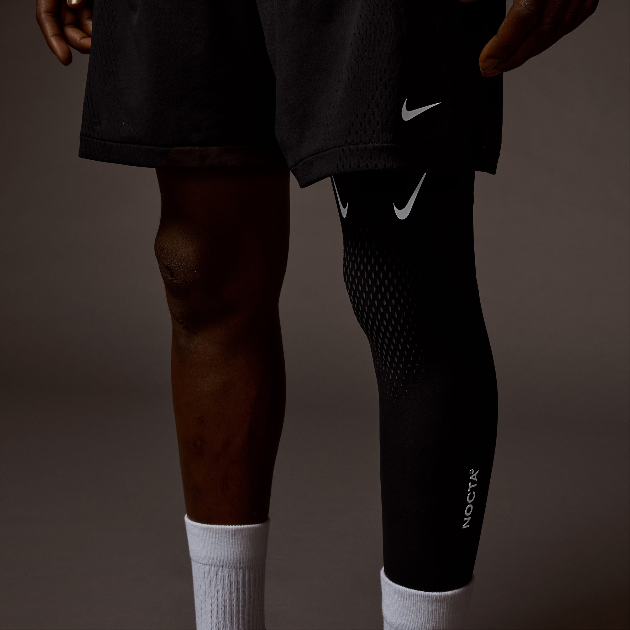 Nike leg tights online